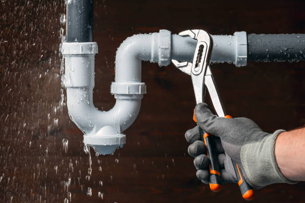 Professional Leak Detection technician working in Dracut, MA